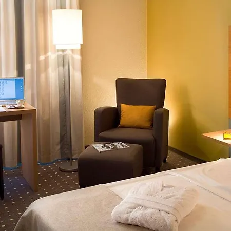 Vienna House Easy By Wyndham Frankfurt Airport 호텔 4*