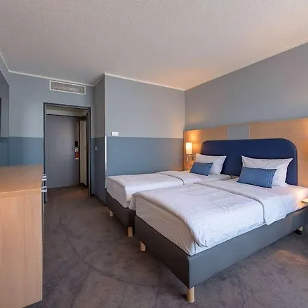 호텔 Vienna House Easy By Wyndham Frankfurt Airport 4*