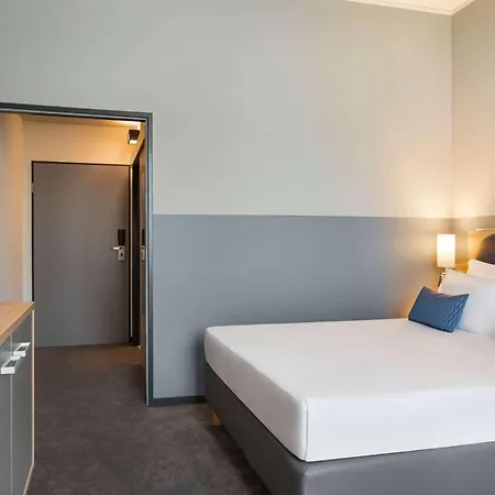 Vienna House Easy By Wyndham Frankfurt Airport 호텔 4*