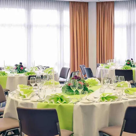 Vienna House Easy By Wyndham Frankfurt Airport 호텔 4*