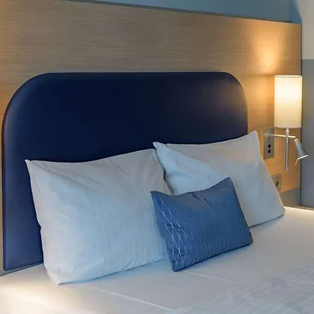 Vienna House Easy By Wyndham Frankfurt Airport 4*