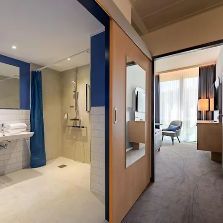 Vienna House Easy By Wyndham Frankfurt Airport Hotell 4*