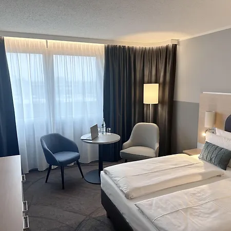 美居酒店弗兰克福特机场店 酒店 4*