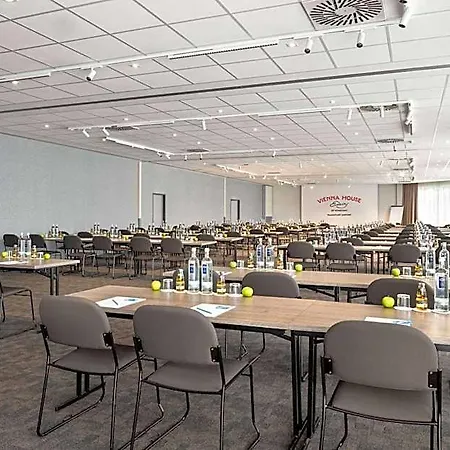 Hotel Sunday Frankfurt Airport 4*