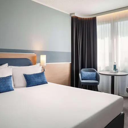 Sunday Frankfurt Airport Hotel Kelsterbach