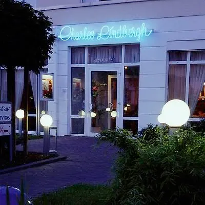 Sunday Frankfurt Airport Hotel 4*