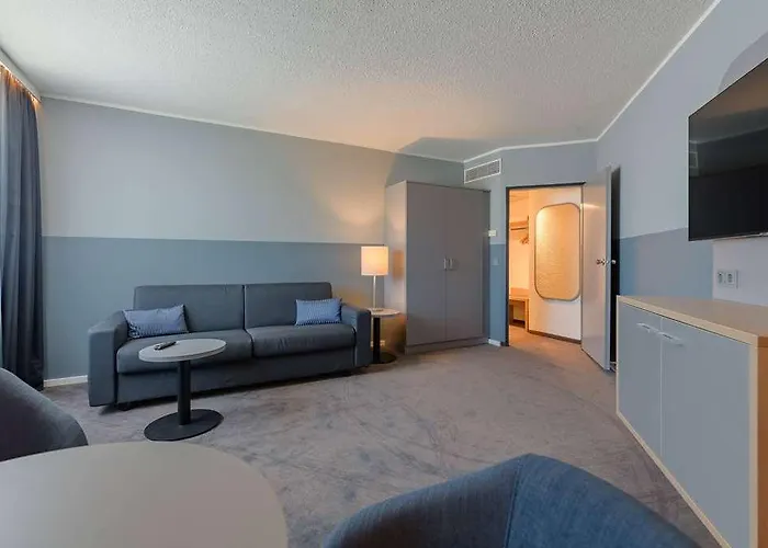 Hotel Vienna House Easy By Wyndham Frankfurt Airport 4*