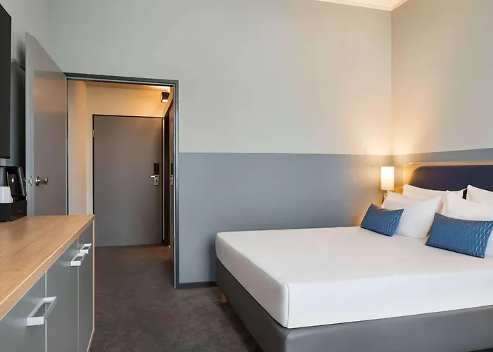 Vienna House Easy By Wyndham Frankfurt Airport Hotel 4*