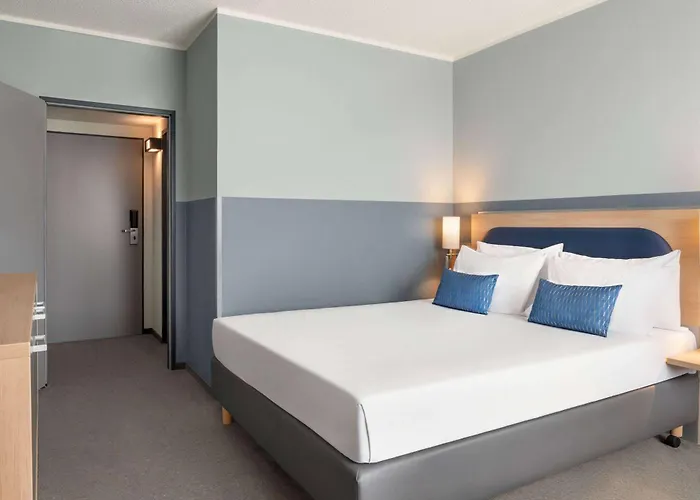 Hotel Vienna House Easy By Wyndham Frankfurt Airport 4*