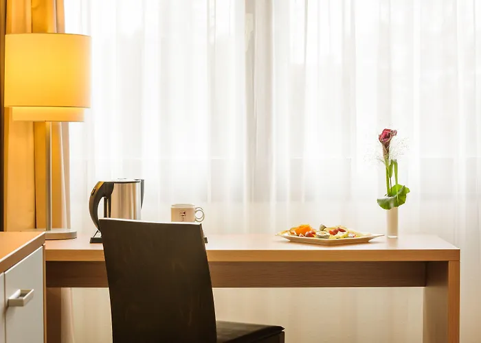 Hotel Vienna House Easy By Wyndham Frankfurt Airport 4*